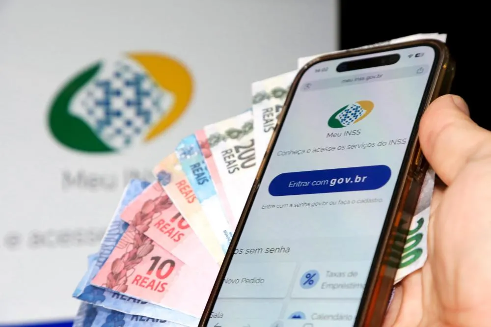 INSS começa a pagar aposentadorias com reajuste e isenção; veja calendário