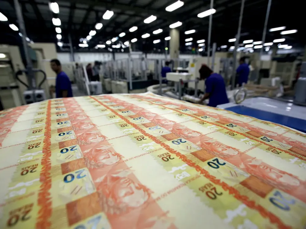Contas do governo têm rombo de R$ 62,7 bilhões em 1 ano
