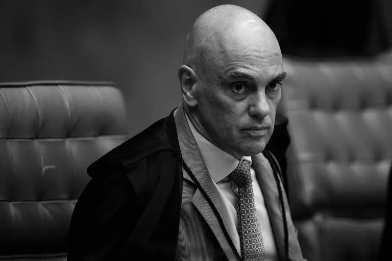 Moraes precisa dar explicações