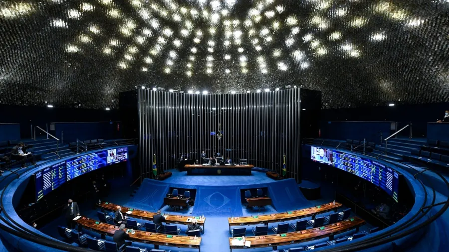 'Sem voto', 51 senadores suplentes enviaram R$ 1,7 bi em emendas desde 2019