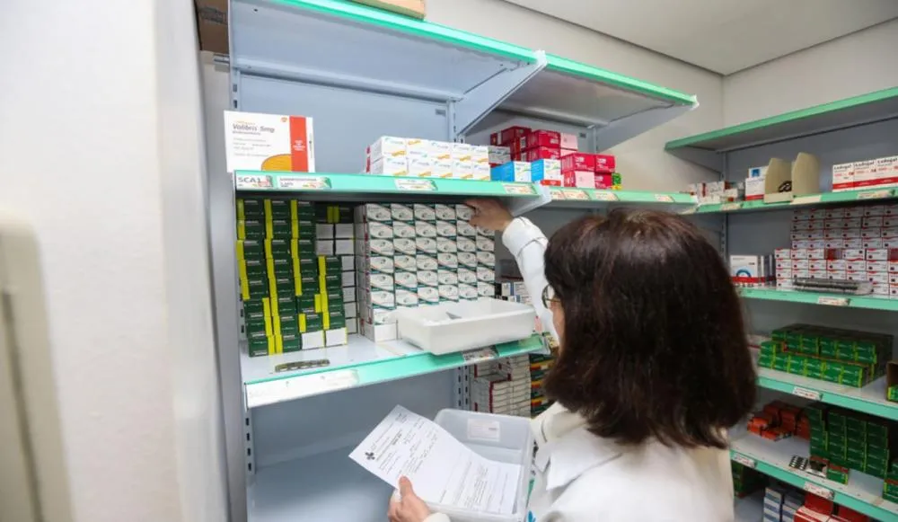 Lula sanciona lei que permite venda de medicamentos em supermercados