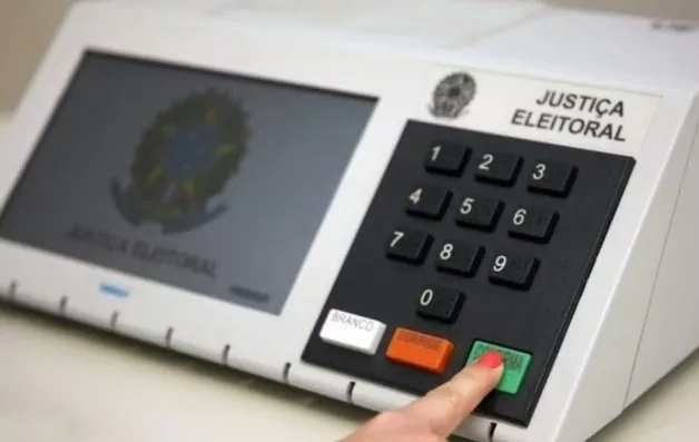 Prazo para tirar título de eleitor vai até 6 de maio
