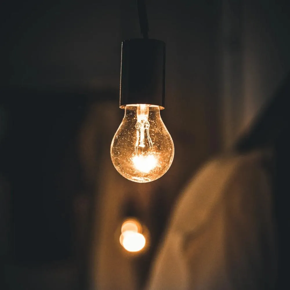 Aneel mantém bandeira verde e conta de luz não terá acréscimo em abril