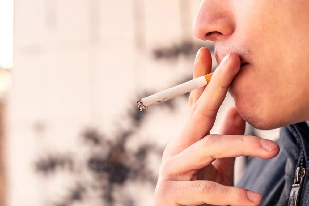 Governo aumenta imposto sobre cigarros para compensar ações sobre combustíveis