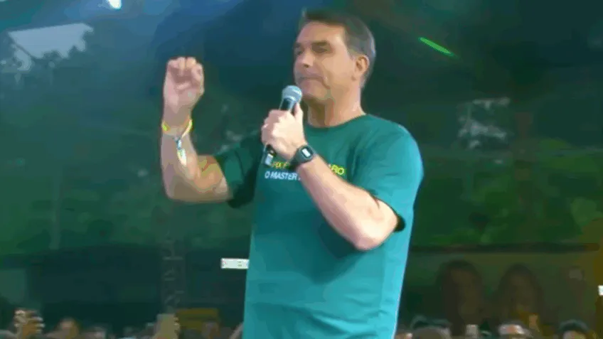 “Jovens mal sabem interpretar um texto”, diz Flávio sobre educação de Lula