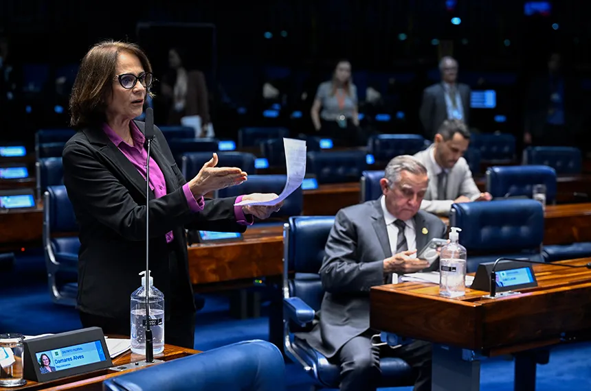 Senado suspende resolução para aborto legal em crianças e adolescentes