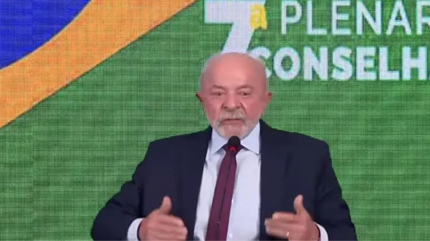 Lula diz que rico não compra celular roubado, mas pobre compra