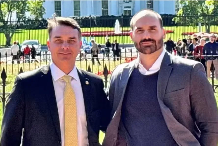 Centrão avalia que Flávio se precipitou ao cogitar Eduardo para o Itamaraty: 'Primeiro precisa ganhar eleição'