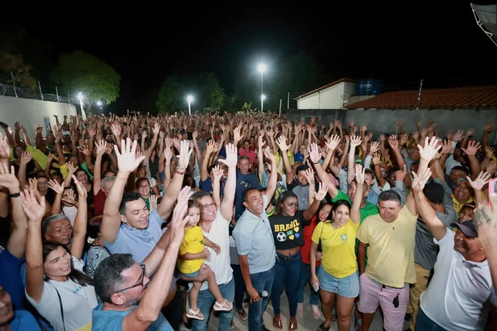 “Joel, Joel, Joel...”, diz multidão ao receber pré-candidato em Curimatá