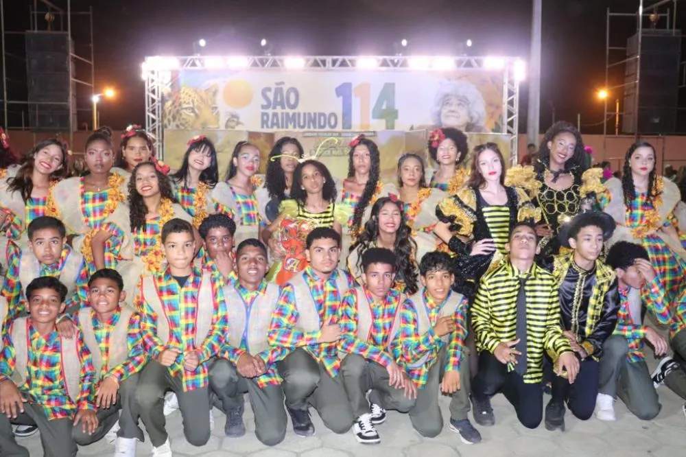 Segunda noite do Céu Raimundo Junino encanta público com espetáculo de cores, dança e tradição