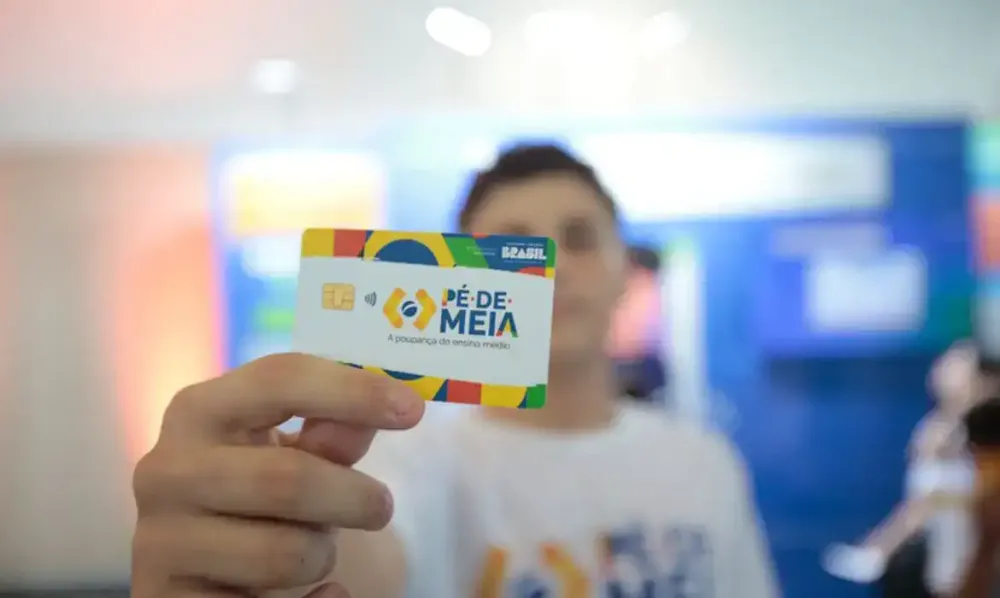 Pagamento do Pé-de-Meia começa na segunda-feira (29)