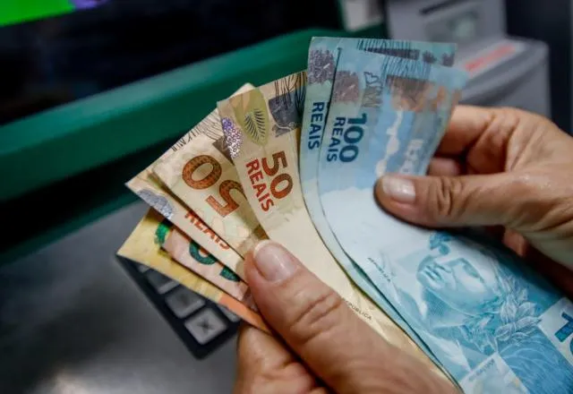 FGTS libera saque-aniversário para nascidos em julho