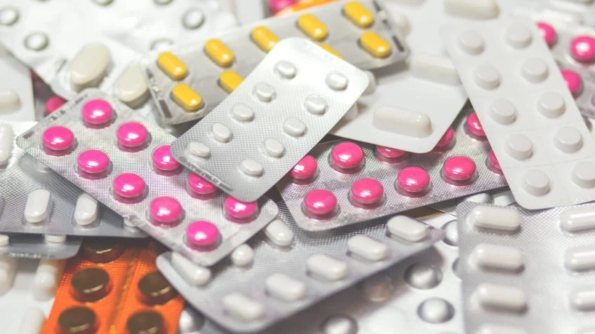 80% dos consumidores que compram remédios desconhecem teto de preços