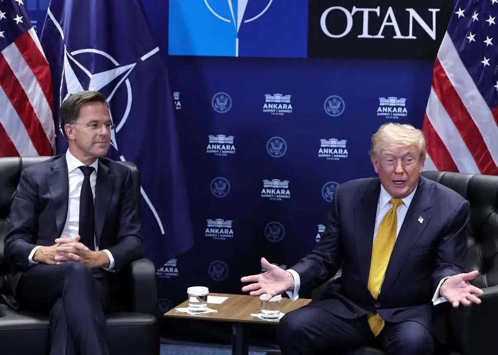 Após nova troca de ataques, Trump diz que acordo de paz com Irã 'acabou' e fala em novo bombardeio