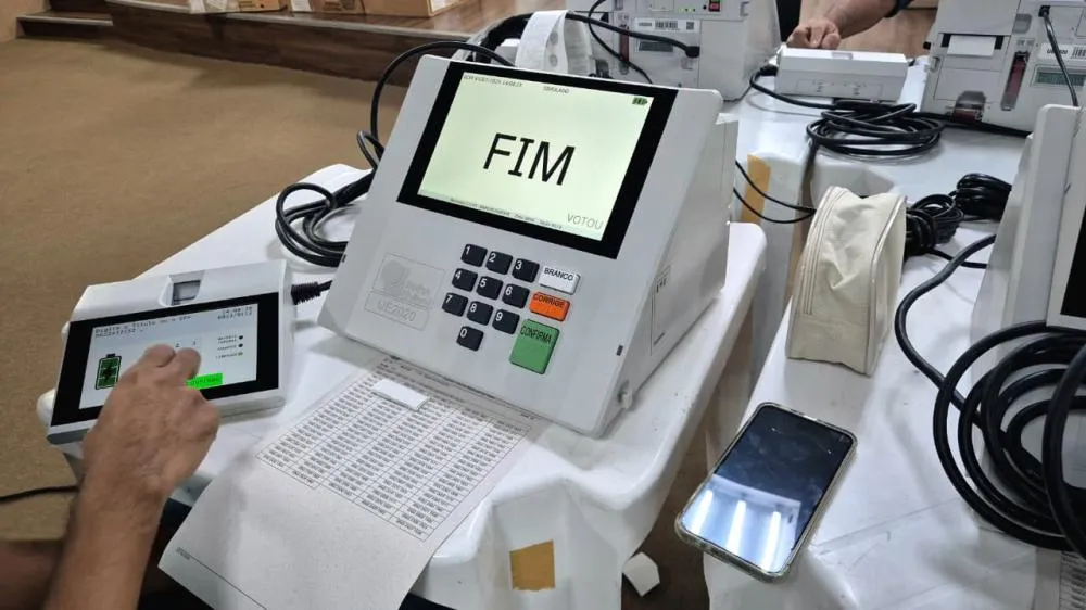 Eleições 2026: Abstenção crescente desafia voto obrigatório