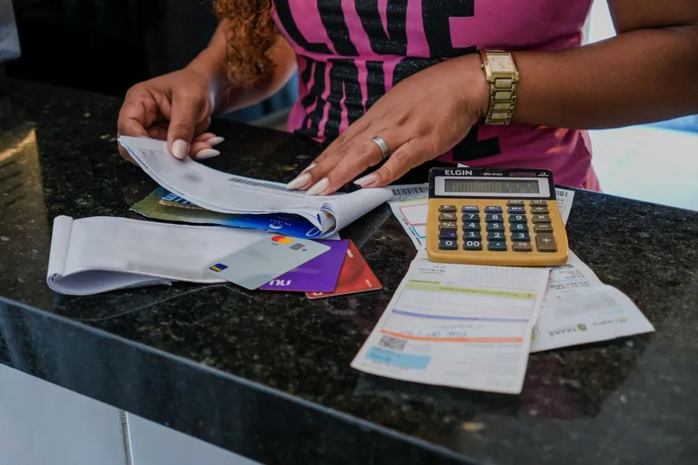 Bancos privados adiam adesão ao Desenrola Adimplente
