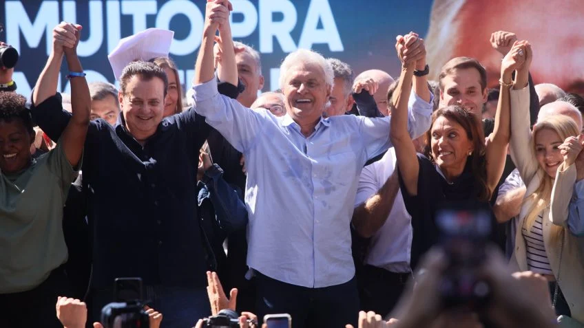 PSD lança Caiado à Presidência e mira rejeição de Lula e Flávio