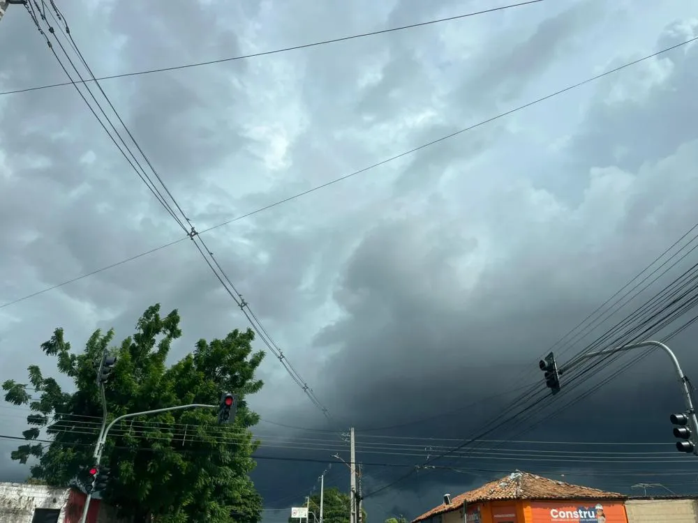 Chuva fora de época no Piauí pode continuar até agosto; entenda o fenômeno