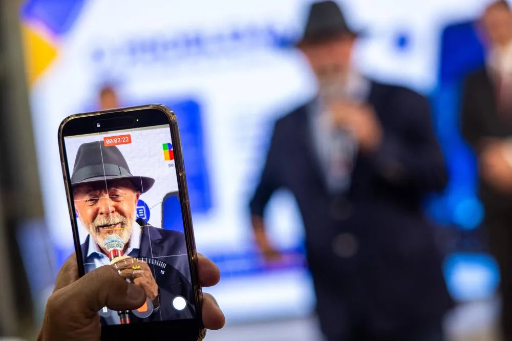 Justiça Eleitoral manda Lula abrir gastos com publicidade