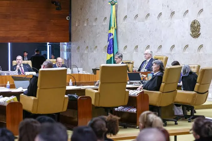 Juiz no Brasil ganha em média R$ 1 milhão por ano, e 9 de 10 furam teto