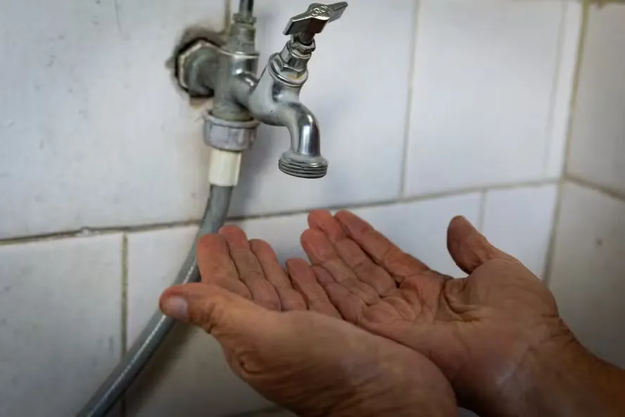 Moradores ameaçam interditar BR-324 após seis meses sem água em comunidade de São Raimundo Nonato