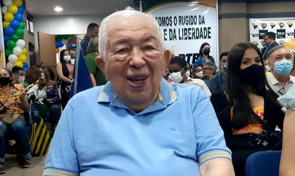 Paes Landim desiste de candidatura a deputado estadual e anuncia apoio a Severo Eulálio