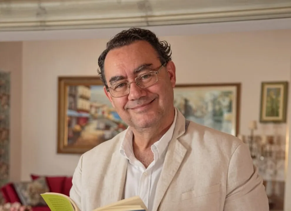 Augusto Cury pula para terceiro em AtlasIntel e BTG/Nexus