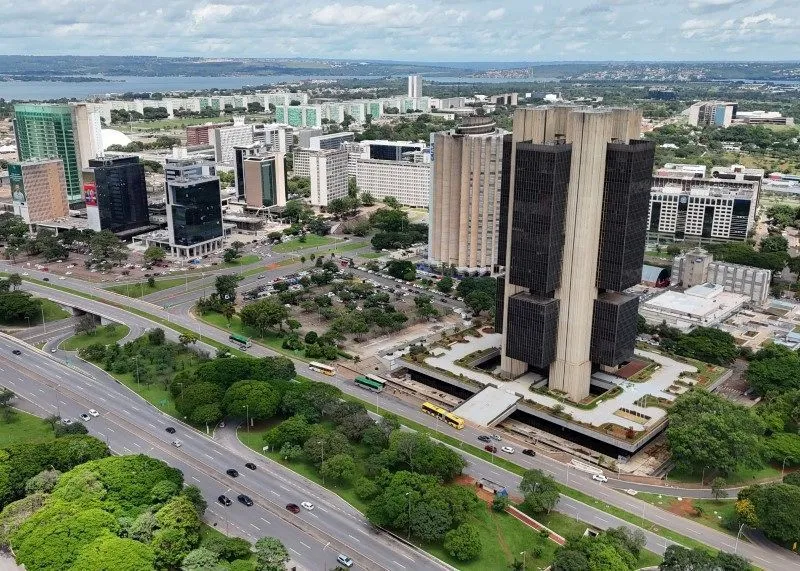Dívida bruta do governo sobe para 82,5% do PIB em julho
