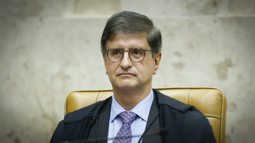 PGR abre procedimento para descobrir se PF investigou Moraes ilegalmente