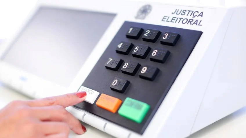 Eleitores têm até esta segunda-feira para pedir transporte especial