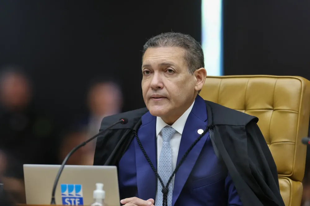 Advogada da 'turma' de Kassio Nunes visita Vorcaro com frequência na prisão e causa estranheza