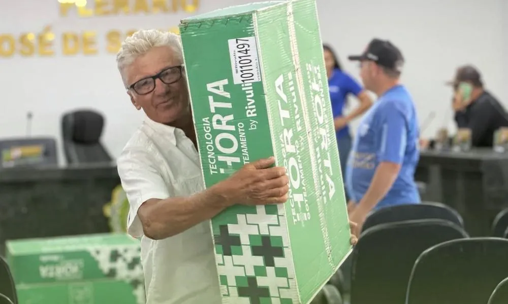 Produtores de caprinos e ovinos de Dom Inocêncio recebem kits de irrigação para reforçar a produção rural