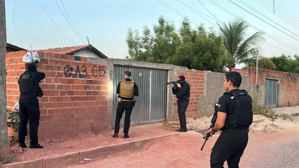 Operação Cerco Fechado prende 126 pessoas e apreende R$ 715 mil em 41 cidades do Piauí
