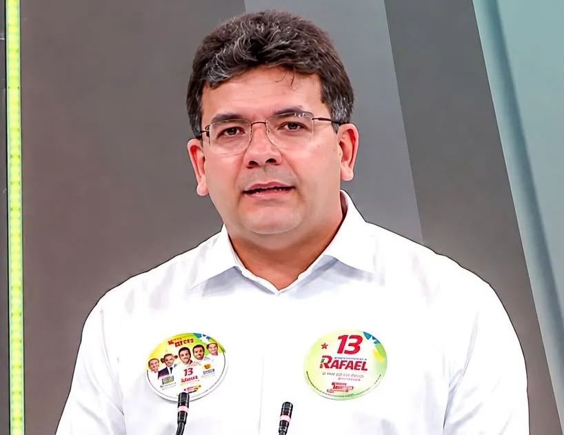 Será que vão deixar Rafael Fonteles falar com a população de São Raimundo Nonato?
